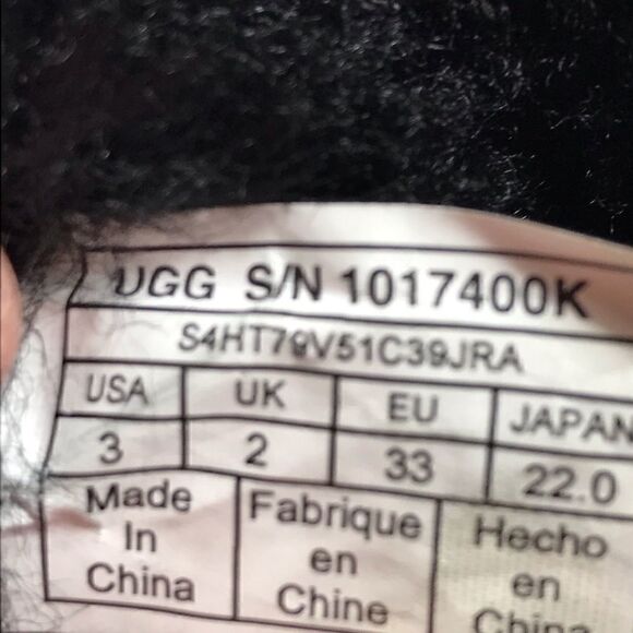 Ugg Kids BAILEY BUTTON II BOOT - Picture 5 of 7